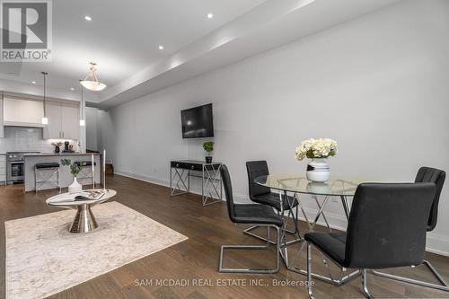 21 - 95 Brookfield Road, Oakville, ON - Indoor