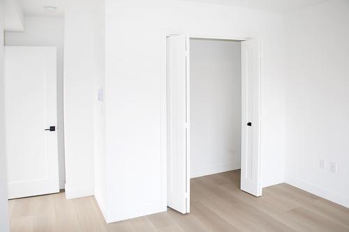 Reception area - 201-5350 Av. Victoria, Montréal (Côte-Des-Neiges/Notre-Dame-De-Grâce), QC - Indoor Photo Showing Other Room