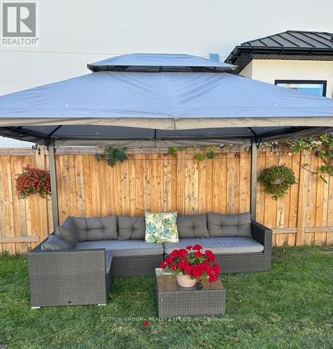 390 Wendall Place, Oakville, ON - Outdoor With Deck Patio Veranda