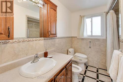 30 Jane Osler Boulevard, Toronto, ON - Indoor Photo Showing Bathroom