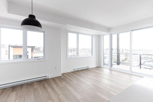 Living room - 214-555  - 565 Rue René-Lecavalier, Terrebonne (Terrebonne), QC - Indoor Photo Showing Other Room