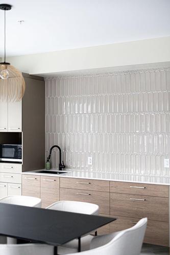 Kitchenette - 214-555  - 565 Rue René-Lecavalier, Terrebonne (Terrebonne), QC - Indoor Photo Showing Kitchen