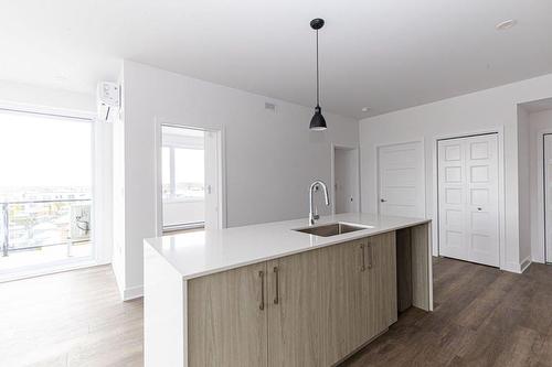 Kitchen - 214-555  - 565 Rue René-Lecavalier, Terrebonne (Terrebonne), QC - Indoor Photo Showing Kitchen