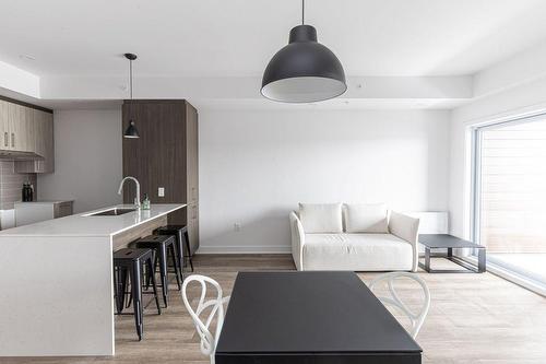 Salle à manger - 101-555  - 565 Rue René-Lecavalier, Terrebonne (Terrebonne), QC - Indoor