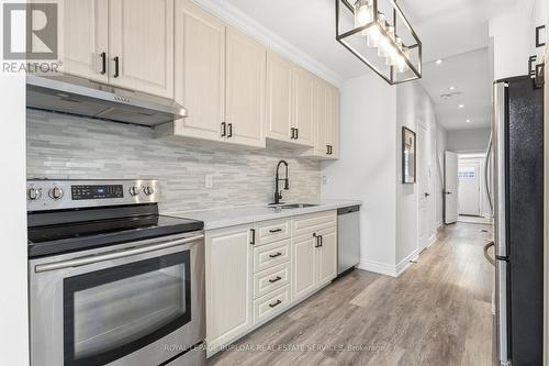 71 Glendale Avenue N, Hamilton, ON - Indoor Photo Showing Kitchen With Stainless Steel Kitchen With Upgraded Kitchen