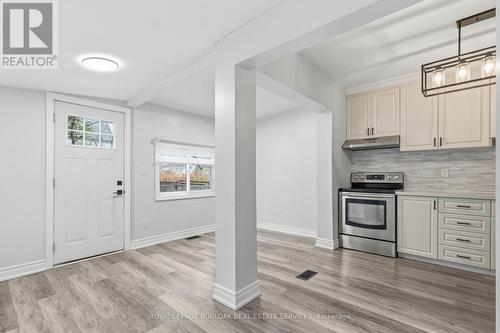 71 Glendale Avenue N, Hamilton, ON - Indoor