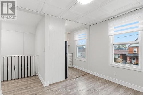 71 Glendale Avenue N, Hamilton, ON - Indoor Photo Showing Other Room