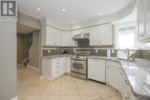 237 Castlegrove Boulevard, London North (North K), ON - Indoor Photo Showing Kitchen