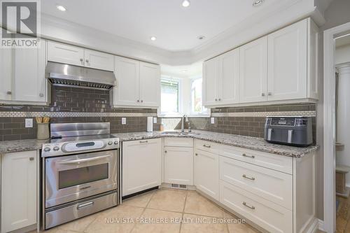 237 Castlegrove Boulevard, London North (North K), ON - Indoor Photo Showing Kitchen