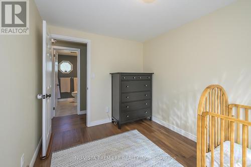 237 Castlegrove Boulevard, London North (North K), ON - Indoor Photo Showing Bedroom