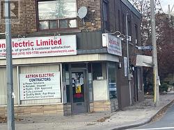 2 - 362 O'CONNOR DRIVE  Toronto, ON M4J 2V4