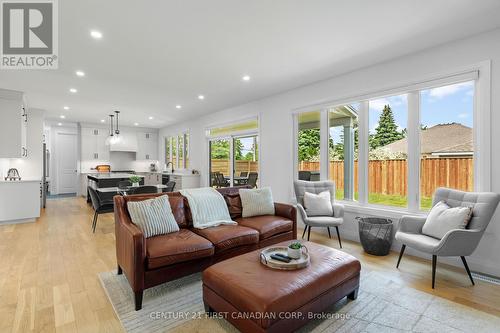 162 Princeton Terrace, London South (South K), ON - Indoor Photo Showing Living Room