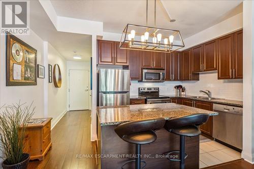 316 - 1 Hurontario Street, Mississauga, ON - Indoor Photo Showing Kitchen With Double Sink