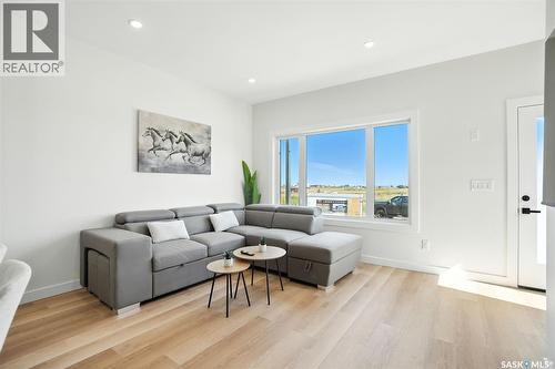 179 1509 Richardson Road, Saskatoon, SK - Indoor Photo Showing Living Room
