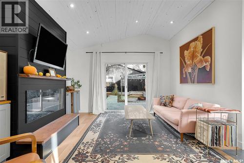 114 28Th Street W, Saskatoon, SK - Indoor