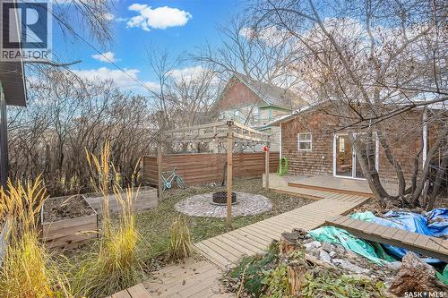 114 28Th Street W, Saskatoon, SK - Outdoor