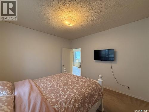 732 6Th Street, Humboldt, SK - Indoor Photo Showing Bedroom