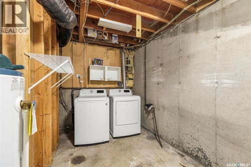 103 Church Drive, Regina, SK - Indoor Photo Showing Laundry Room