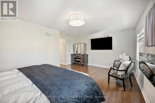 68 Inverness Way, Bradford West Gwillimbury, ON - Indoor Photo Showing Bedroom