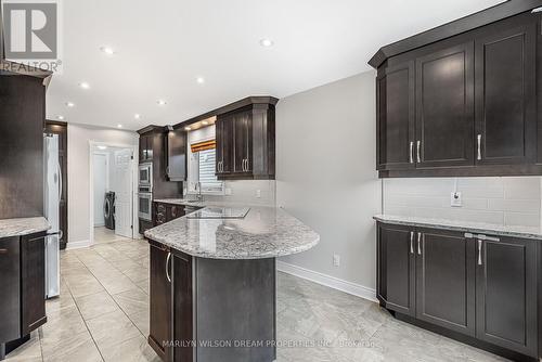 1678 Smithers Crescent, Ottawa, ON - Indoor Photo Showing Kitchen With Upgraded Kitchen
