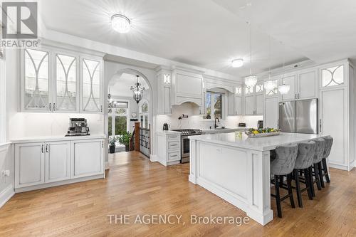 83 Hambly Avenue, King, ON - Indoor Photo Showing Kitchen With Upgraded Kitchen