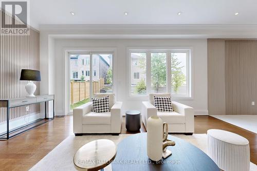 51A Puccini Drive, Richmond Hill, ON - Indoor Photo Showing Living Room