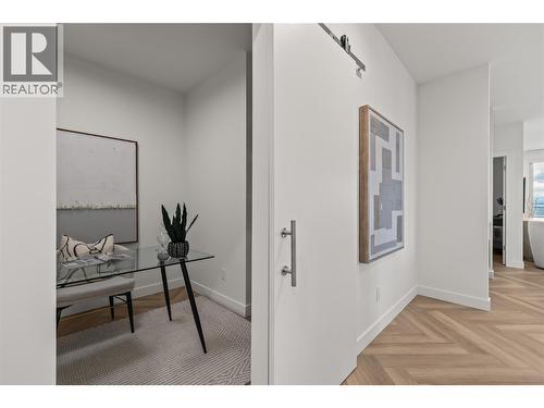 Den/ Office - 3340 Lakeshore Road Unit# 902, Kelowna, BC - Indoor Photo Showing Other Room