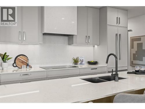 Kitchen - 3340 Lakeshore Road Unit# 902, Kelowna, BC - Indoor Photo Showing Kitchen With Double Sink With Upgraded Kitchen