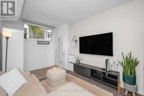 201 - 1137 Cooke Boulevard, Burlington, ON - Indoor