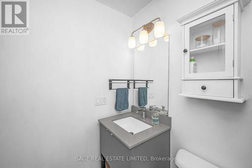 201 - 1137 Cooke Boulevard, Burlington, ON -  Photo Showing Bathroom