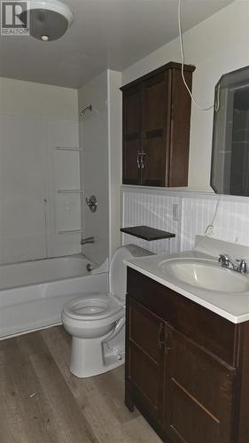651 Wallace Ter, Sault Ste. Marie, ON - Indoor Photo Showing Bathroom