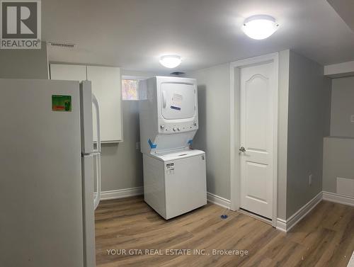 102 Massey Avenue, Kitchener, ON - Indoor Photo Showing Laundry Room