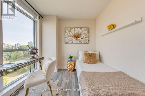 905 - 18 Graydon Hall Drive, Toronto, ON - Indoor