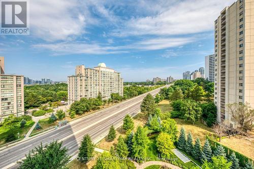 905 - 18 Graydon Hall Drive, Toronto, ON - Outdoor