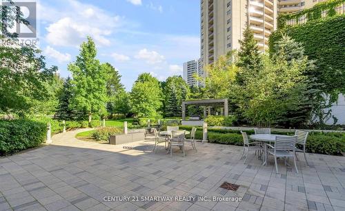 905 - 18 Graydon Hall Drive, Toronto, ON - Outdoor