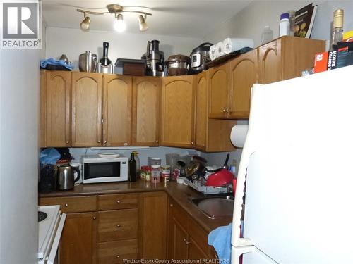 1434 Tecumseh Boulevard West, Windsor, ON - Indoor Photo Showing Kitchen