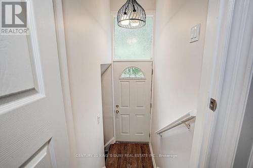 55 Three Valleys Drive, Toronto, ON - Indoor Photo Showing Other Room