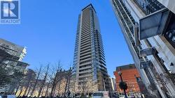 312 - 18 YORKVILLE AVENUE  Toronto, ON M4W 3Y8