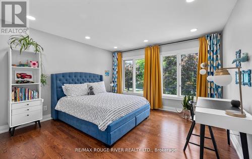 10 Kresia Lane, Clarington, ON - Indoor Photo Showing Bedroom