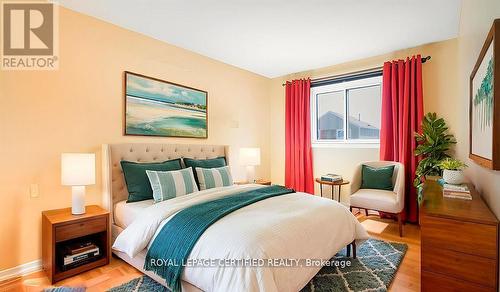 7242 Corrine Crescent, Mississauga, ON - Indoor Photo Showing Bedroom