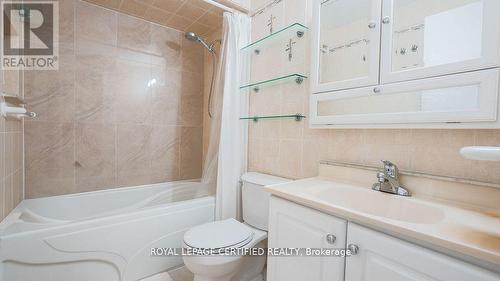 7242 Corrine Crescent, Mississauga, ON - Indoor Photo Showing Bathroom