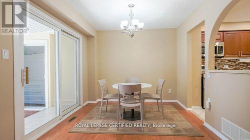 7242 Corrine Crescent, Mississauga, ON - Indoor Photo Showing Dining Room