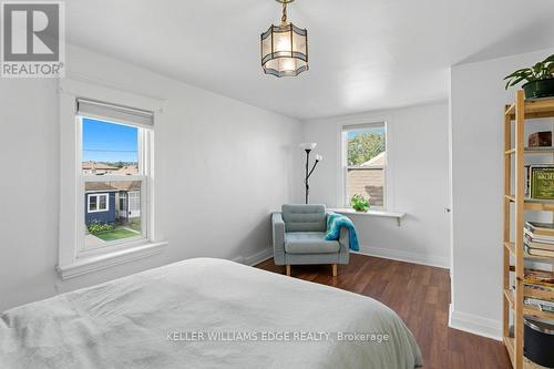 159 Hope Avenue, Hamilton, ON - Indoor Photo Showing Bedroom
