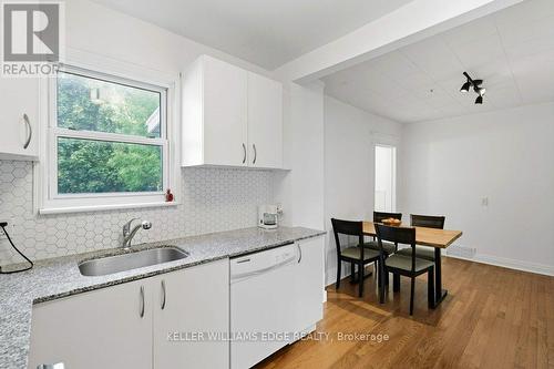 159 Hope Avenue, Hamilton, ON - Indoor Photo Showing Kitchen