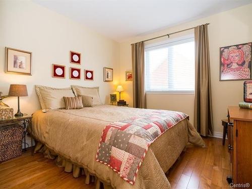 Chambre à coucher - 136 Av. Alston, Pointe-Claire, QC 