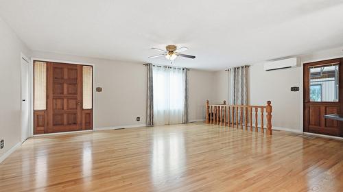 Living room - 985 38E Rue Nord, Saint-Georges, QC - Indoor Photo Showing Other Room