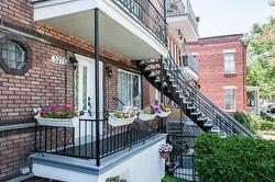 5278 Rue St-Denis  Montréal (Le Plateau-Mont-Royal), QC H2J 2M3