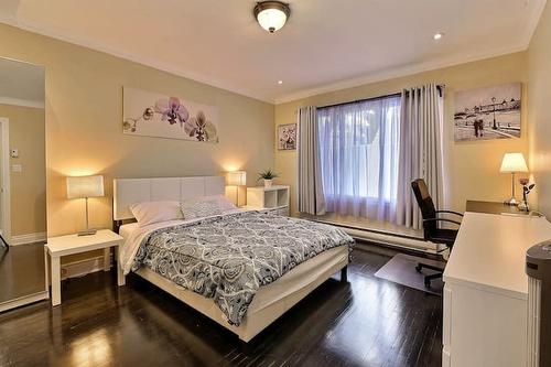 Primary bedroom - 5278 Rue St-Denis, Montréal (Le Plateau-Mont-Royal), QC - Indoor Photo Showing Bedroom