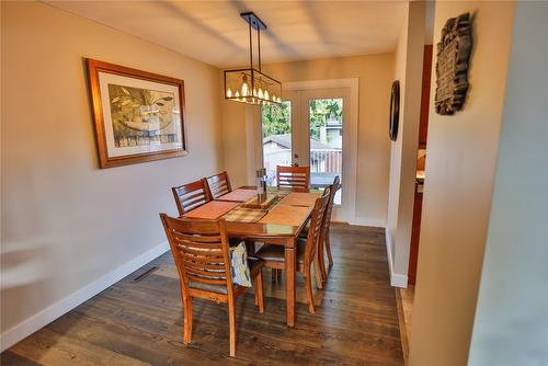 1976 Maddocks Road, Revelstoke, BC - Indoor Photo Showing Dining Room