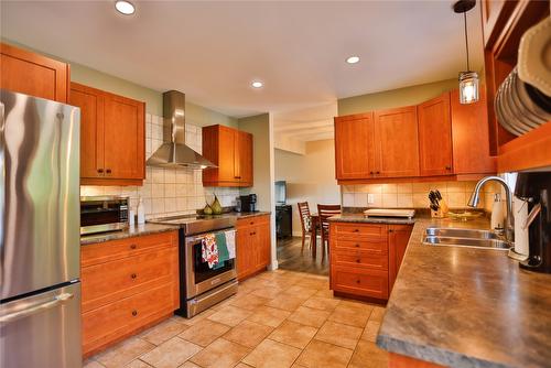 1976 Maddocks Road, Revelstoke, BC - Indoor Photo Showing Kitchen With Stainless Steel Kitchen With Double Sink